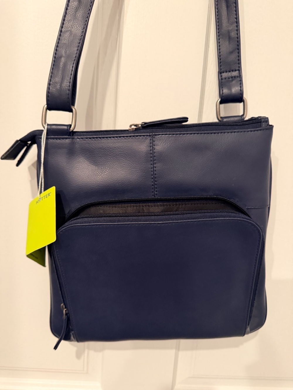 NEW Hotter Harriet Soft Leather Cross Body with zippers 8 packets & 8 card slots - Picture 5 of 11